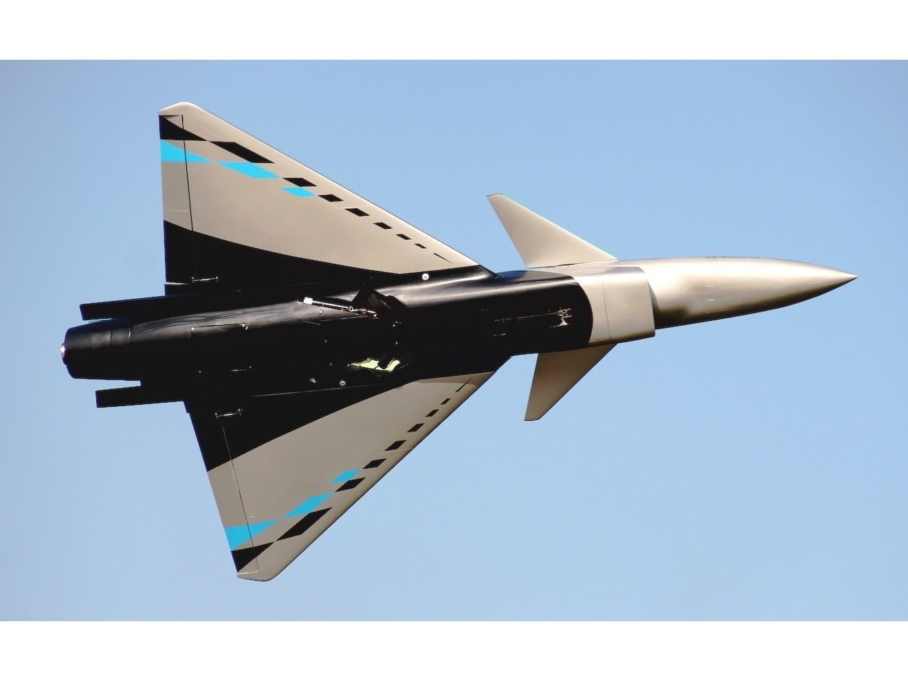 Chengdu J-10-B - 3D-Turbinen Jet, Spw 1677mm, ARF-Set mit EZFW, Pilot-RC – Bild 2