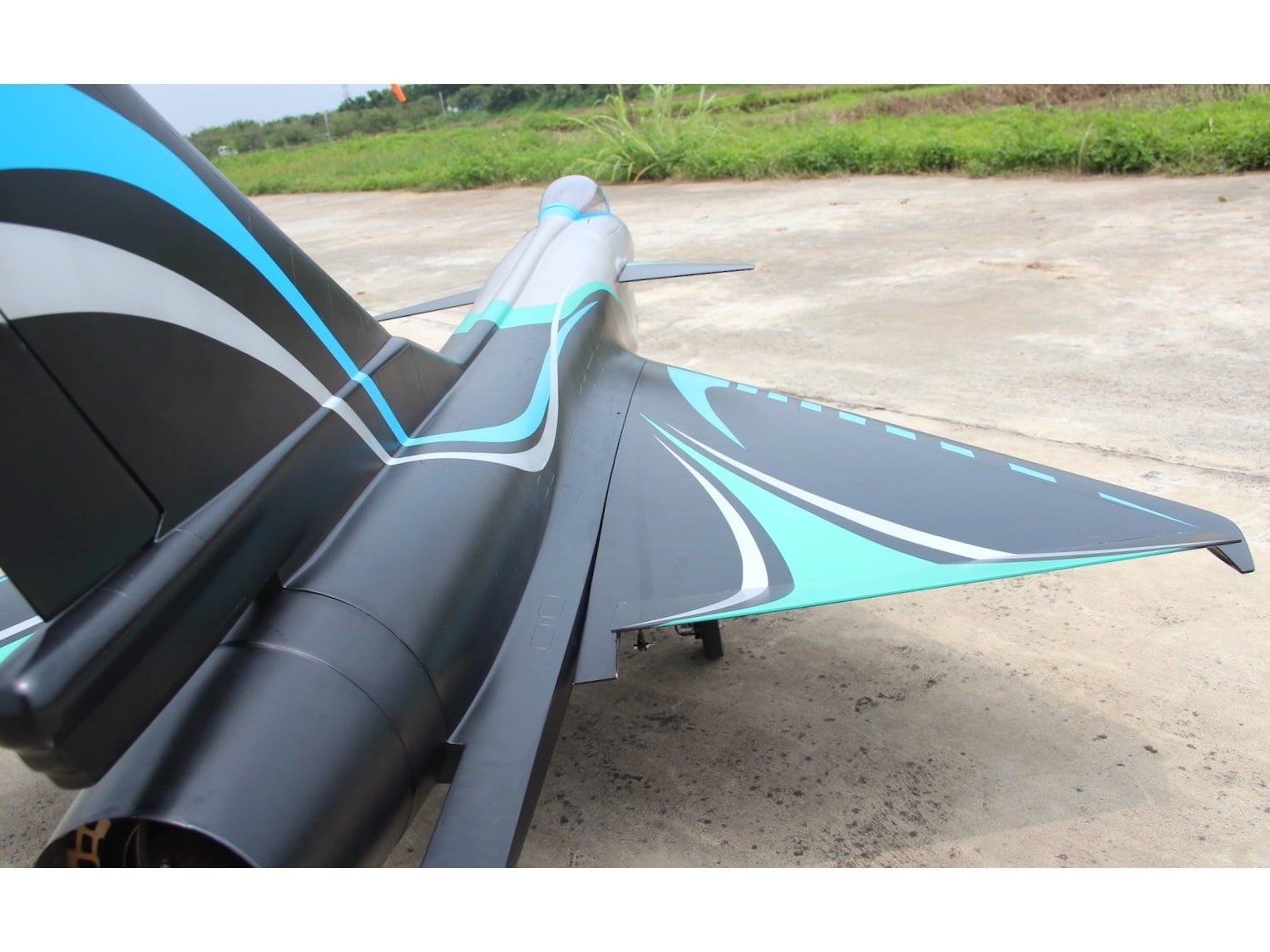 Chengdu J-10-B - 3D-Turbinen Jet, Spw 1677mm, ARF-Set mit EZFW, Pilot-RC – Bild 5