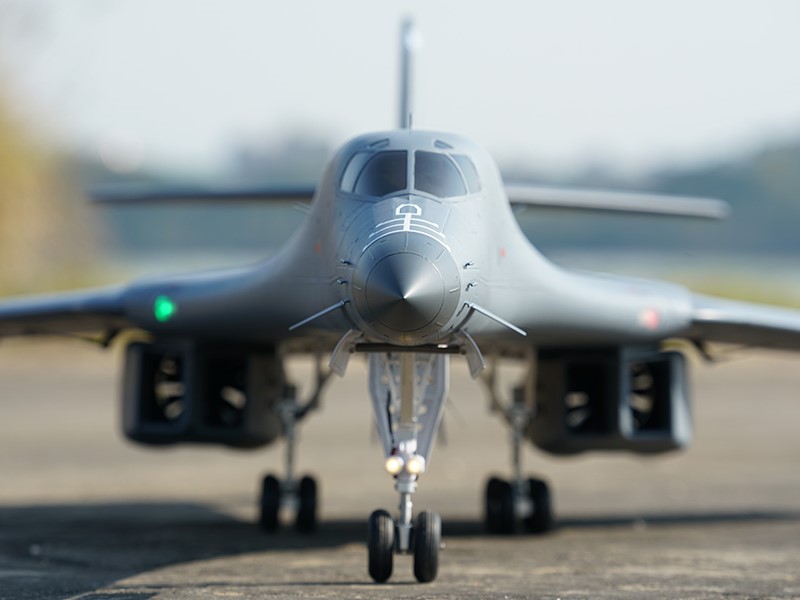 B-1B Rockwell Lancer Bomber - 70mm Impeller-Jet, Spw 1776mm, PNP-Set von XFLY-Model – Bild 3
