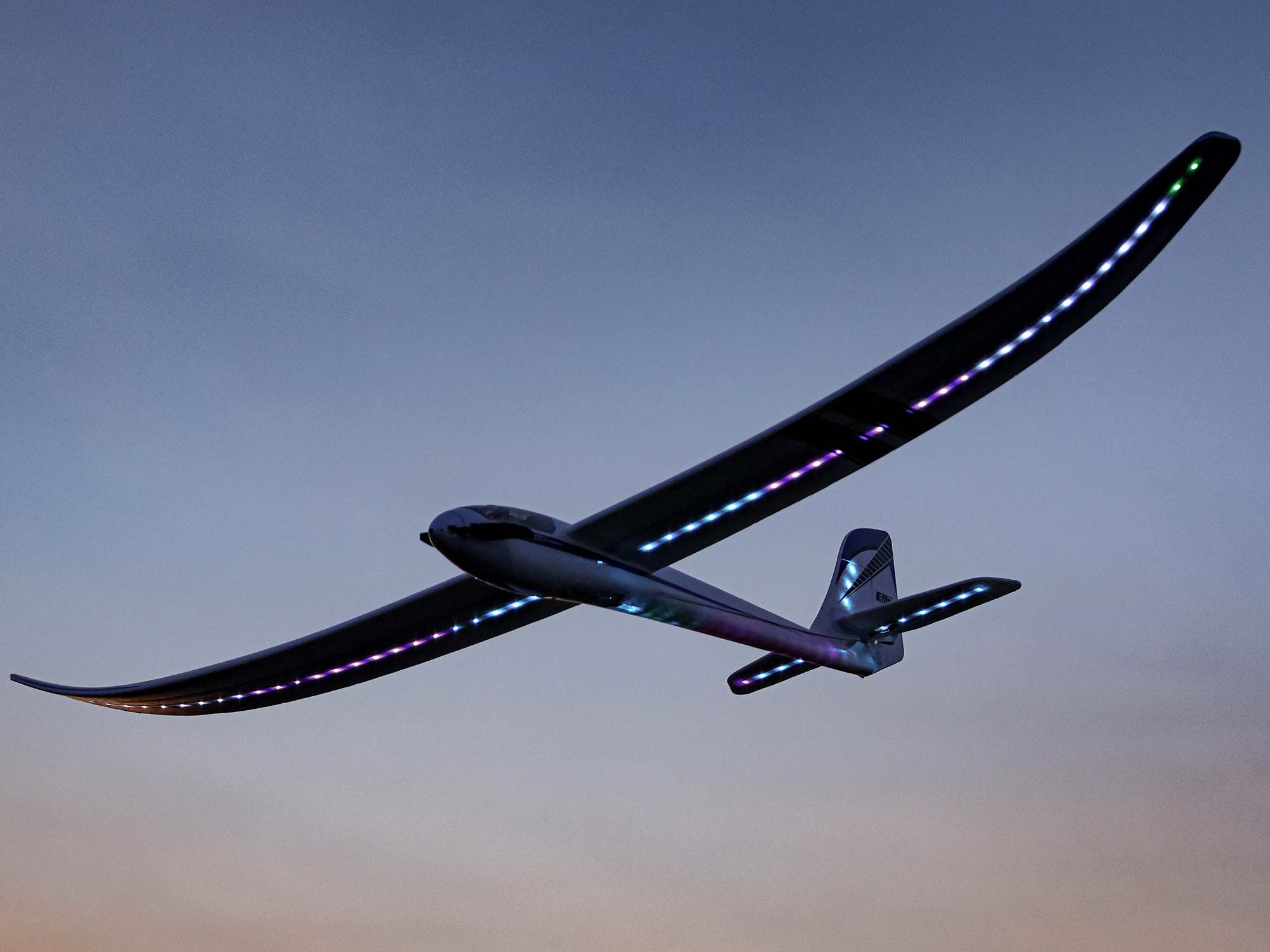 E-flite Night Radian 2.0m Elektrosegler, Spw 2000mm, PNP-Set - EFL36750 – Bild 5