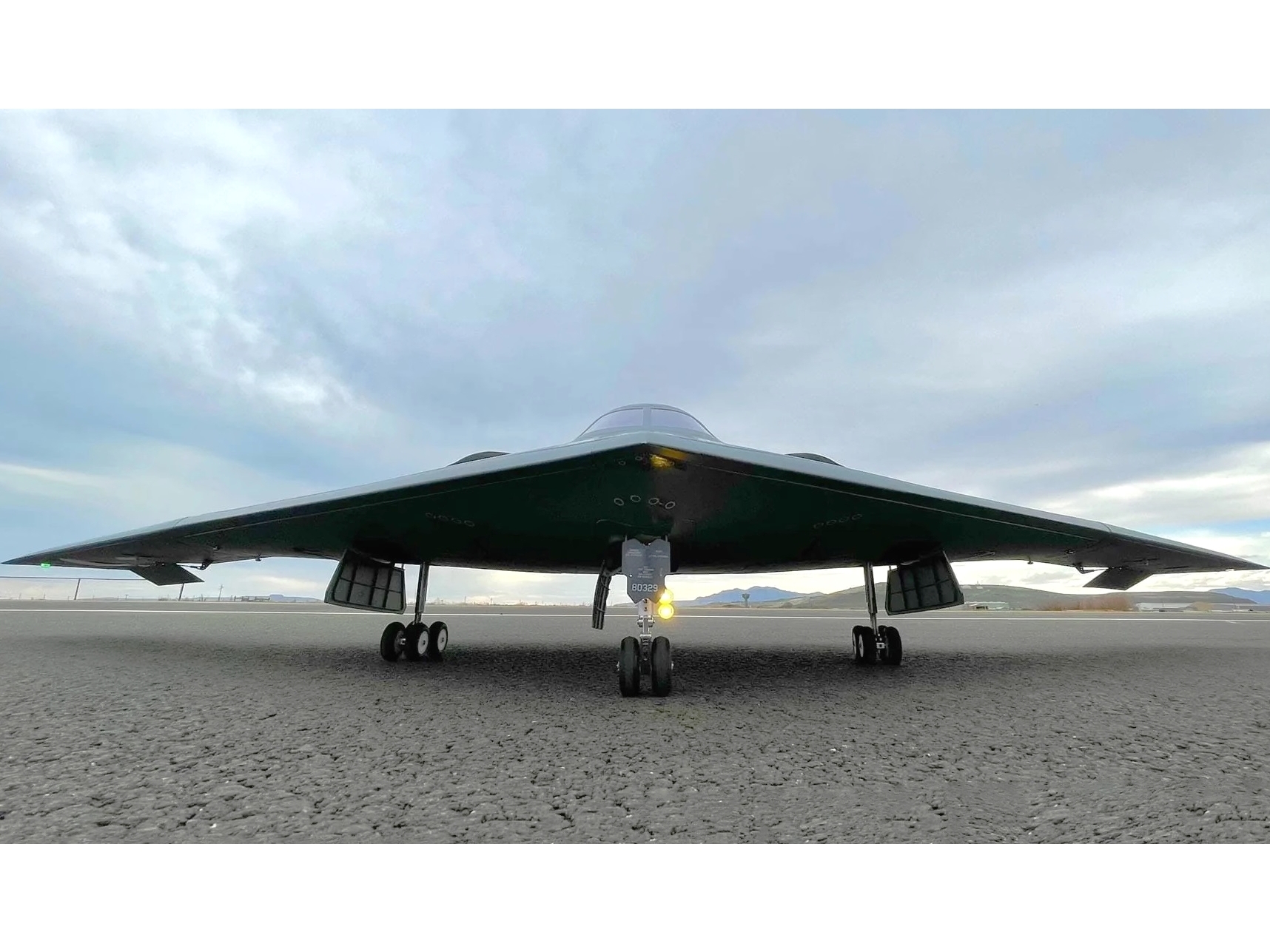 B-2 Spirit Bomber, Twin 70mm Impeller-Jet, Spw 2200mm, PNP-Set, Freewing – Bild 5