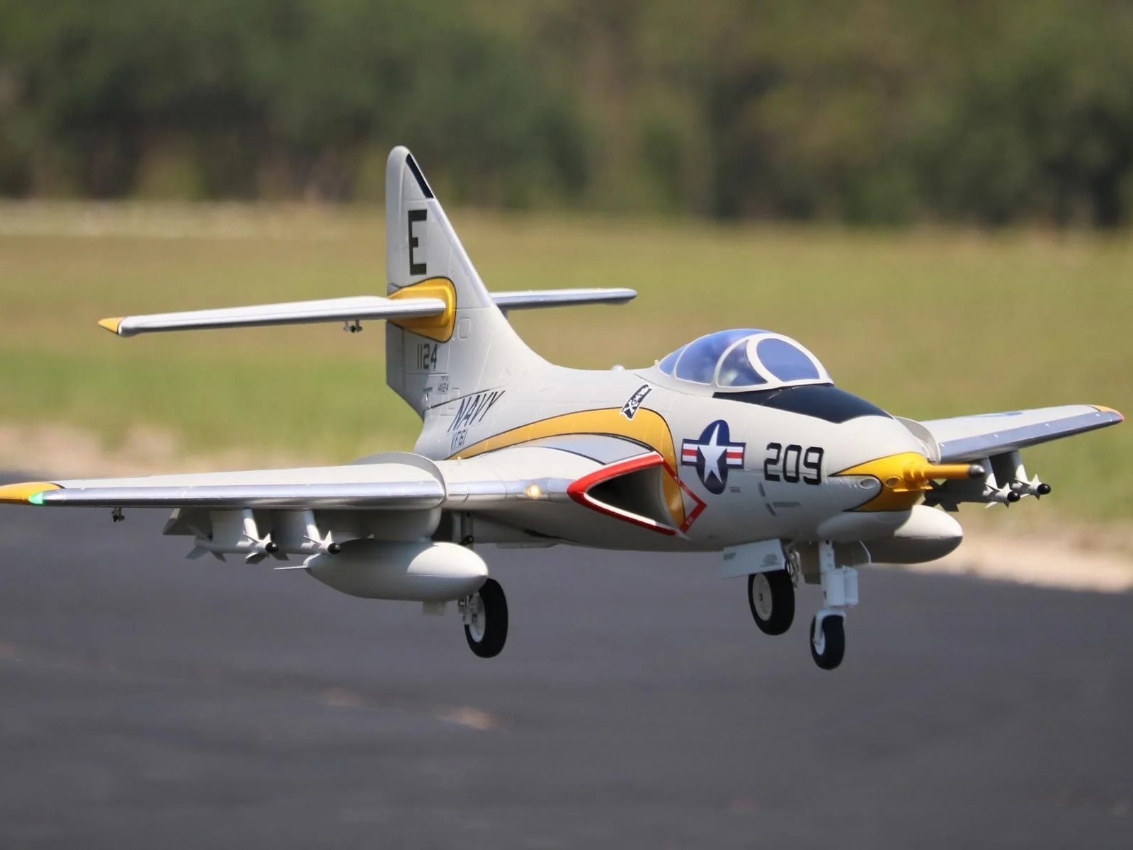 F9F-8 Cougar Super Scale, 80mm Impeller-Jet, Spw 1050mm, PNP-Set, Freewing – Bild 4