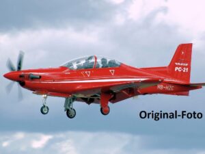 Spinner rot zu Pilatus PC-21, ohne Ausschnitte, Spw 1850mm, T-ONE Models