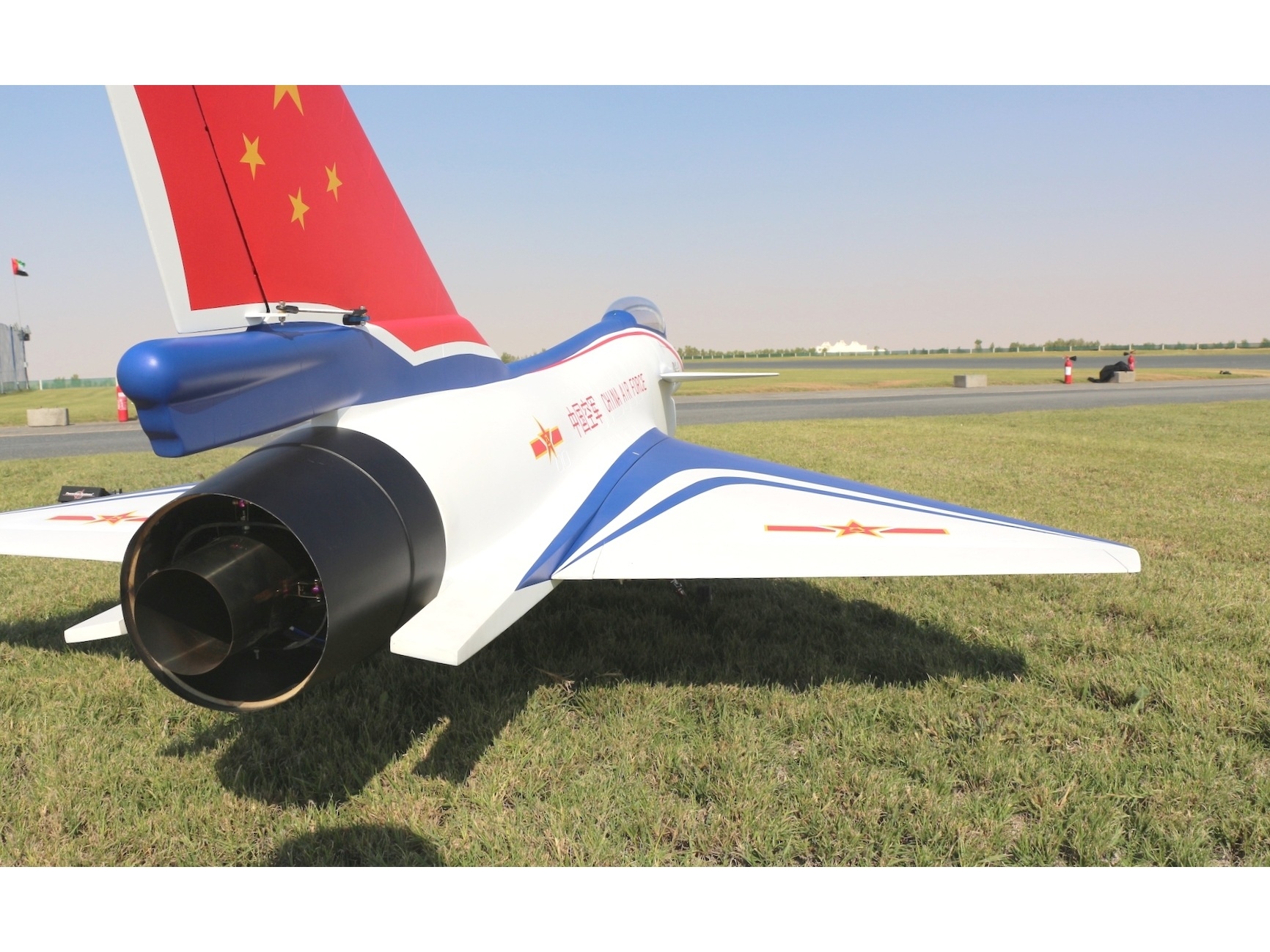 Chengdu J-10-B - 3D-Turbinen Jet, Spw 1677mm, ARF-Set mit EZFW, Pilot-RC – Bild 6