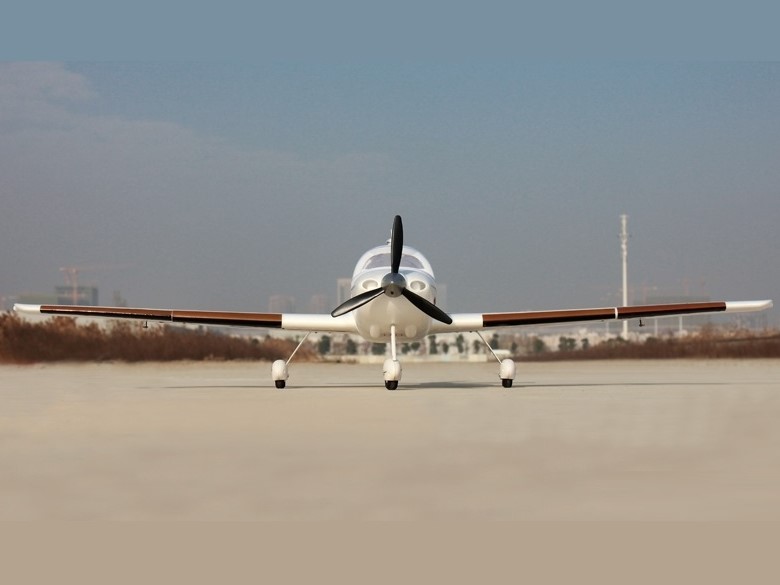 Cirrus SR22 V2 - weiss, Spw 1400mm, PNP-Modell aus EPO von Dynam – Bild 3