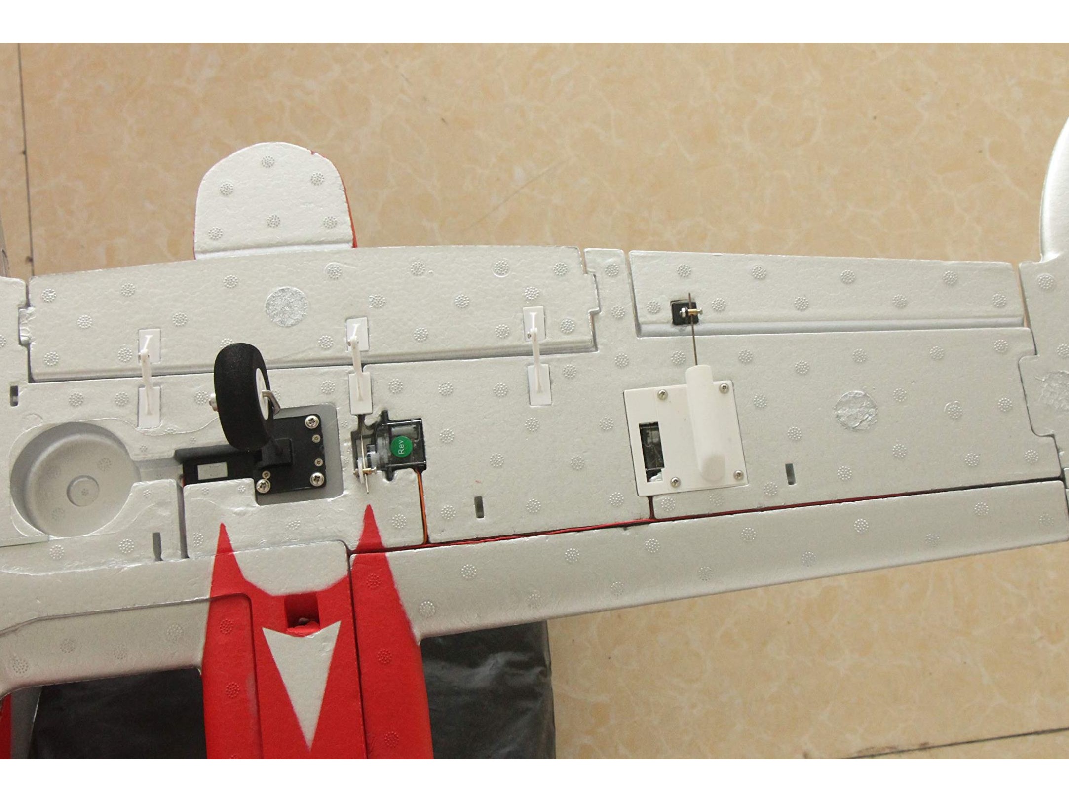 Cessna 310 Grand Cruiser V2 - RED, Spw 1280mm, PNP-Modell von Dynam – Bild 3