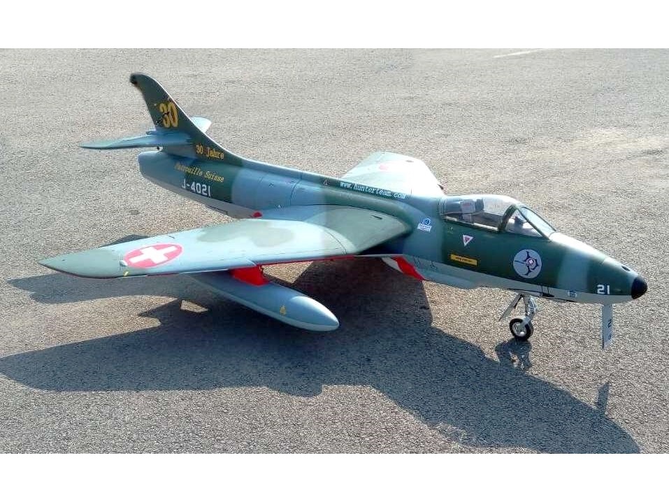 Top RC Model Hawker Hunter Swiss Patrouille Suisse, Full Composite, Spw 1770mm, ARF-Set