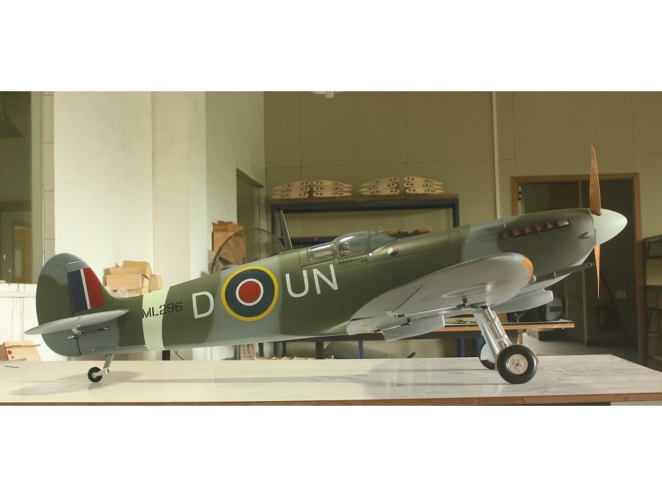 TopRC Model Spitfire V2 - Full Composite, 35ccm, Spw 2058mm, ARF-Set – Bild 3