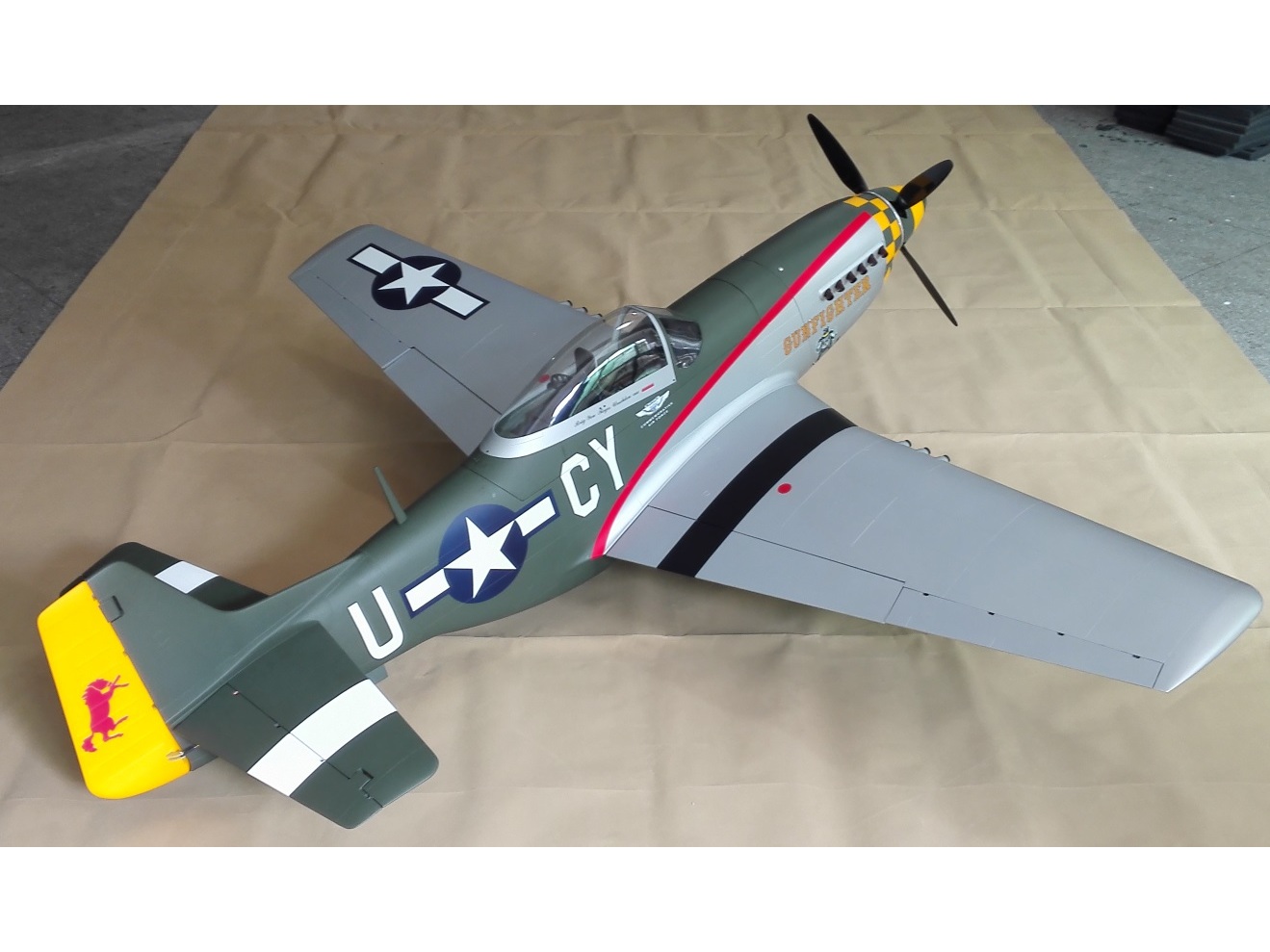TopRC Model Mustang P-51D Gunfighter - Full Composite, 60ccm, Spw 2260mm, ARF-Set – Bild 2