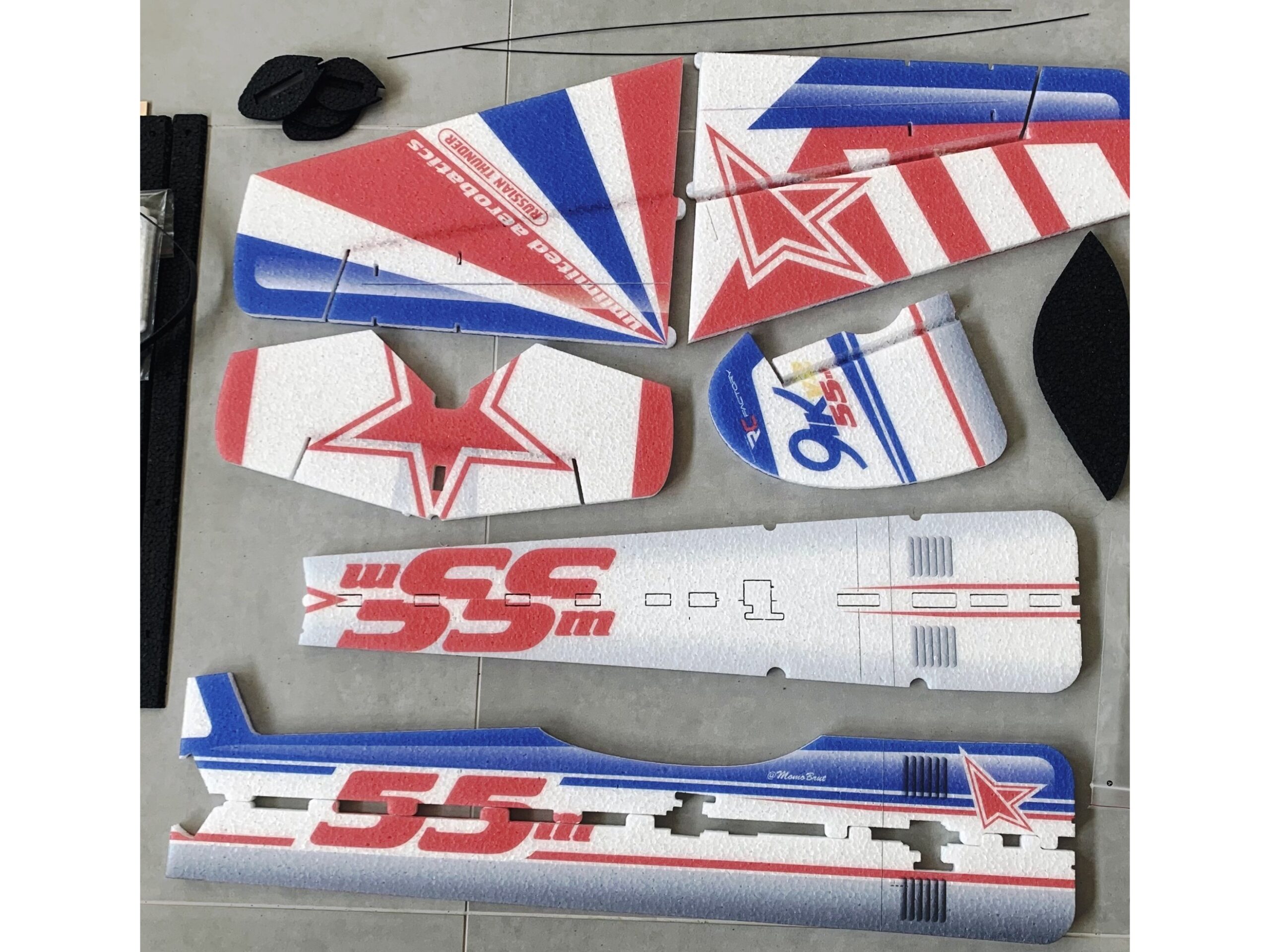 YAK 55 - yellow, Spw 800mm, KIT-Version aus EPP von RC-Factory – Bild 3