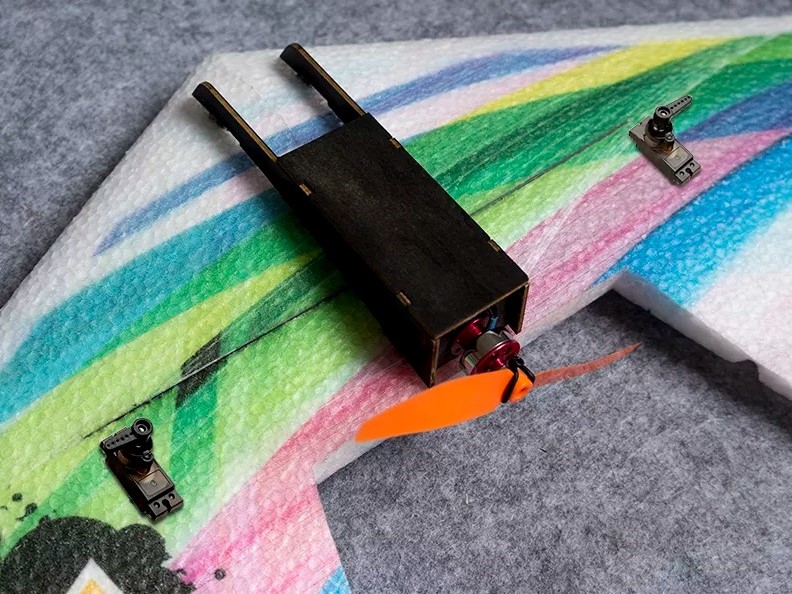 Rainbow V2 Nurflügler, Spw 800mm, A-PNP-Bausatz EPP von DW-Hobby – Bild 3