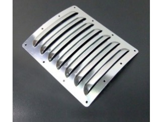 Lufteinlassgitter 75x60mm zu diversen Motorhauben