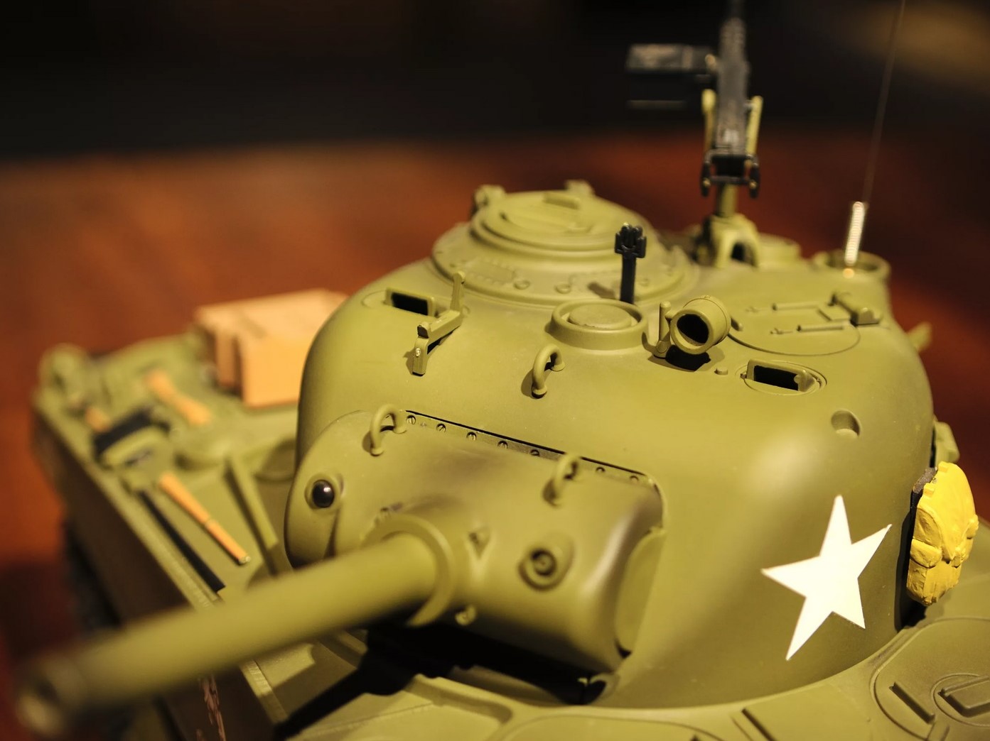 RC Panzer - USA M4A3 Sherman - 1:16 - RTR-Set – Bild 4