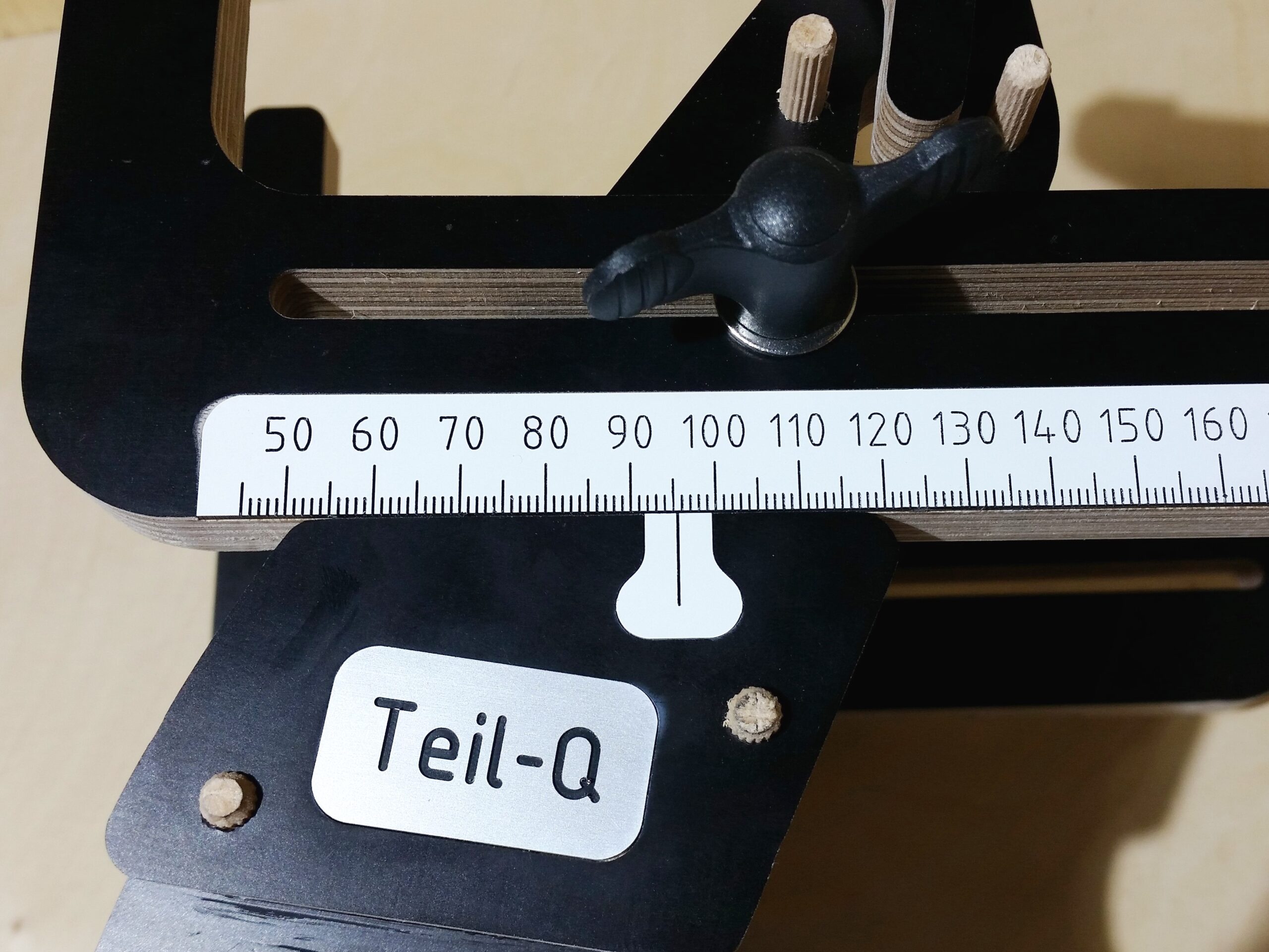 Teil-Q - Schwerpunktwaage M - bis 25kg - Black Edition – Bild 3