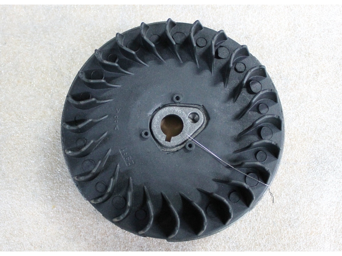Schwungrad mit Lüfter und Anlasser-Zahnkranz zu Benzinmotor XY168F