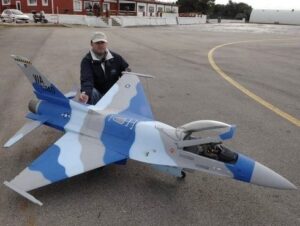 F-16 - L 2400 mm (95") - FeiBao Scale Jet - Schema 07