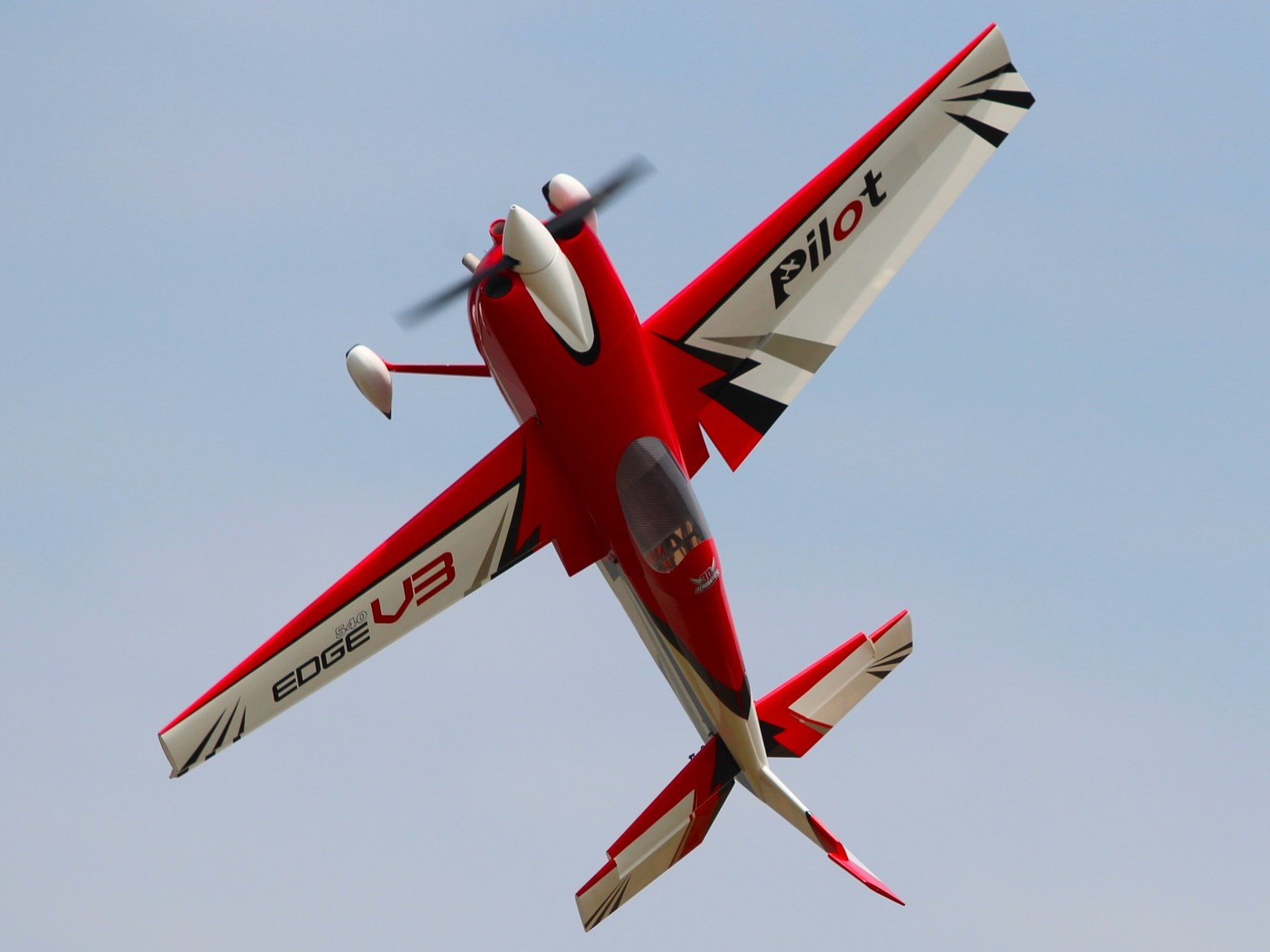 Edge 540 V3 - 85'' 2160mm - Pilot-RC 01 – Bild 4