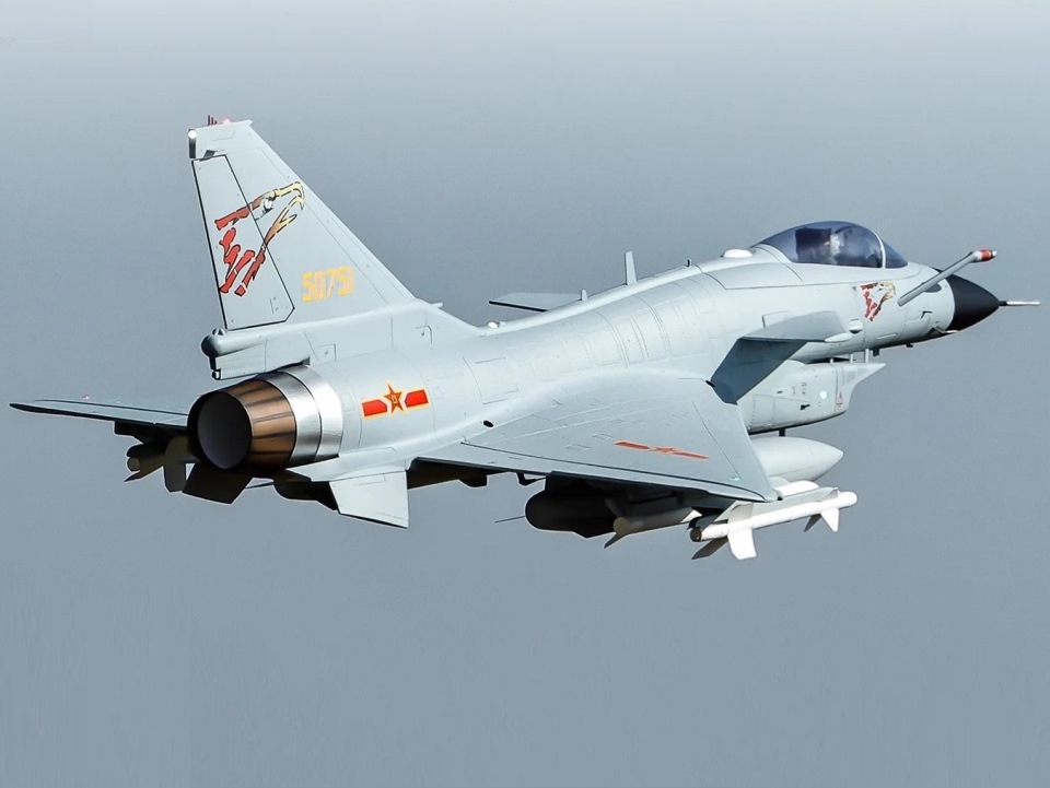 Chengdu J-10A, Vigorous Dragon, 90mm Impeller-Jet, Spw 940mm, ARF PLUS, Freewing – Bild 2