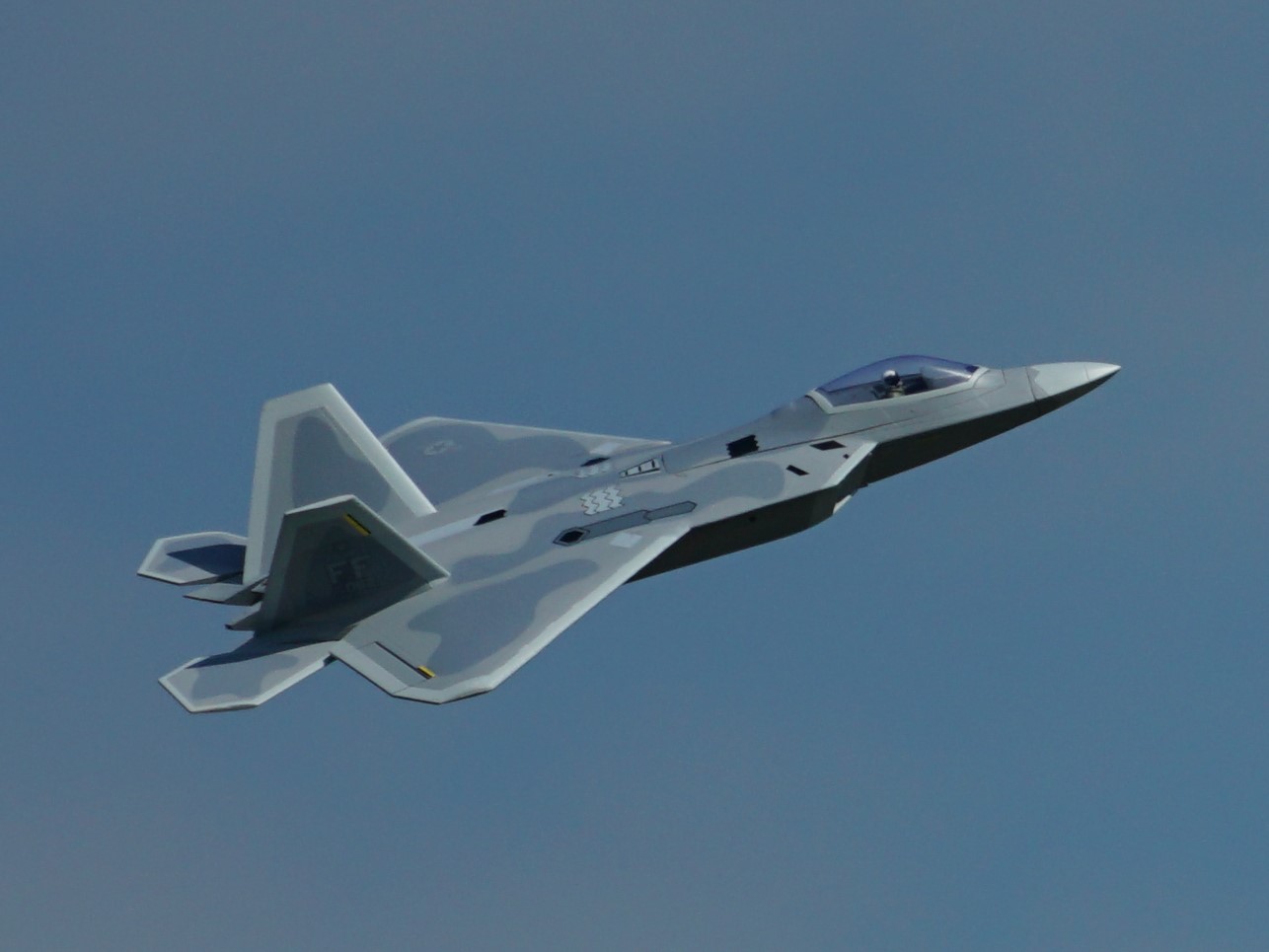 F-22 Raptor - 40mm Impeller-Jet, Spw 702mm, PNP-Set von XFLY-Model – Bild 5