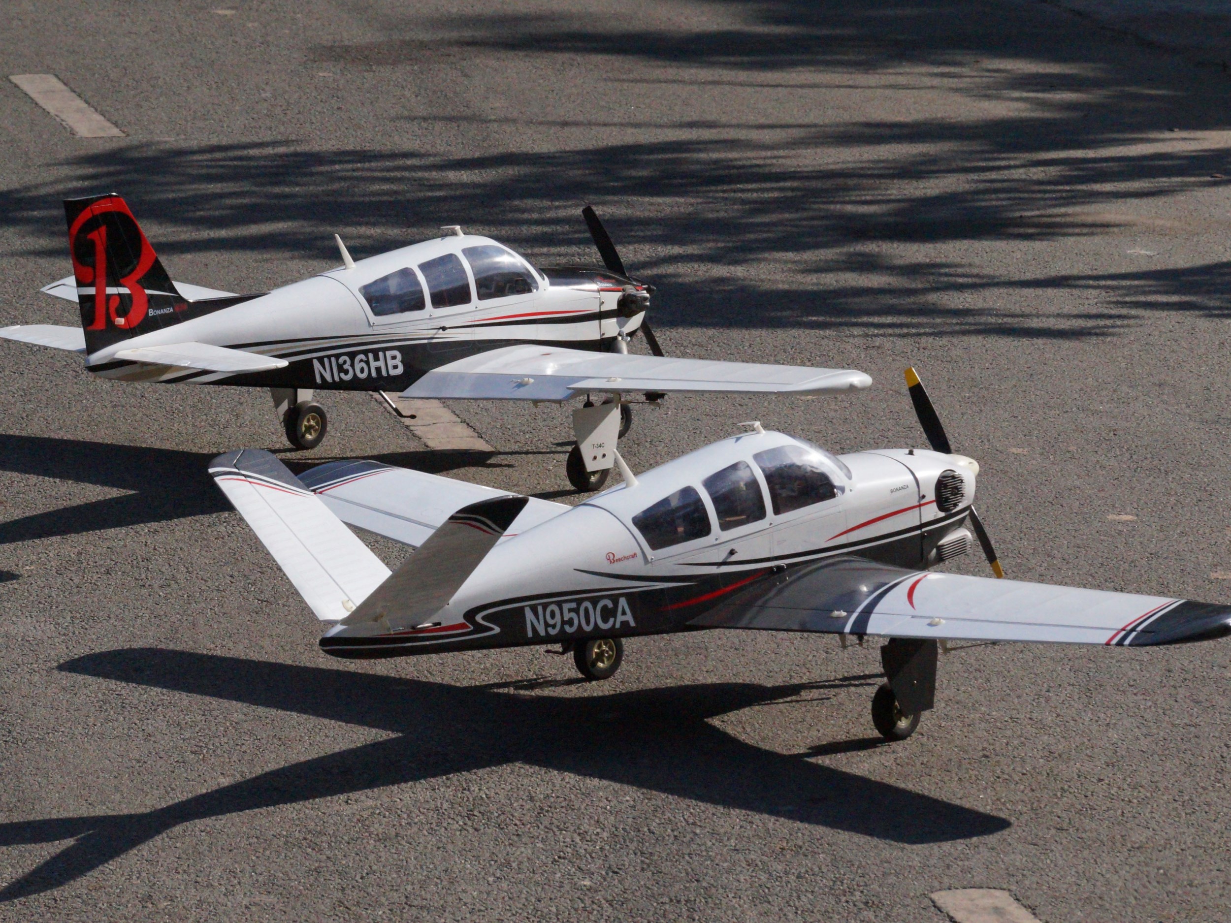 Beechcraft Bonanza - V-Leitwerk, Spw 1580mm, ARF-Set von VQ-Models – Bild 6
