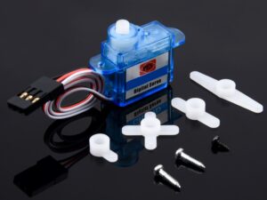 Servo - Micro Grösse - Stellkraft 0.8kg - Gewicht 3.7gr