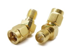 FPV Antennen-Adapter - 135 Grad - SMA male zu RP-SMA female