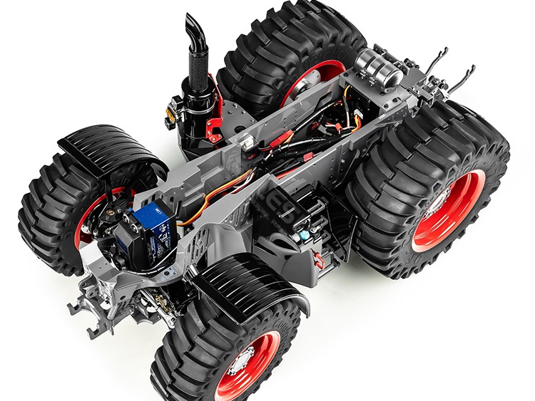 Lesu 4x4 Fendt Traktor AOUE 1050 1:16 - mit Kabine – Bild 6