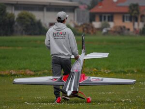 EXTRA 330SX-90 - Carbon Competition - Spw 2290mm - ARF-Set - PILOT-RC