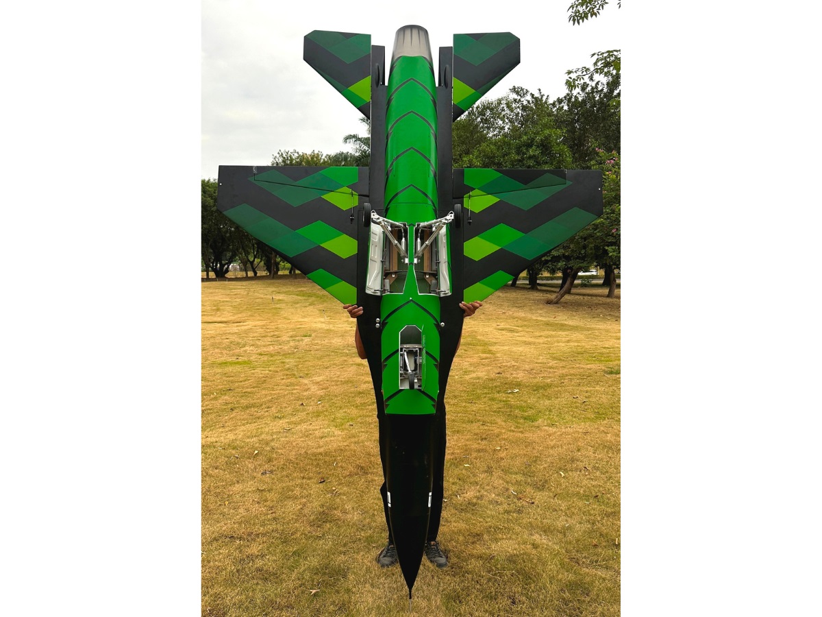 3.06m F-16 Dream Viper - Turbinen Jet 1/5, ARF-Set mit EZFW und Vektor Schubrohr Pilot-RC – Bild 2