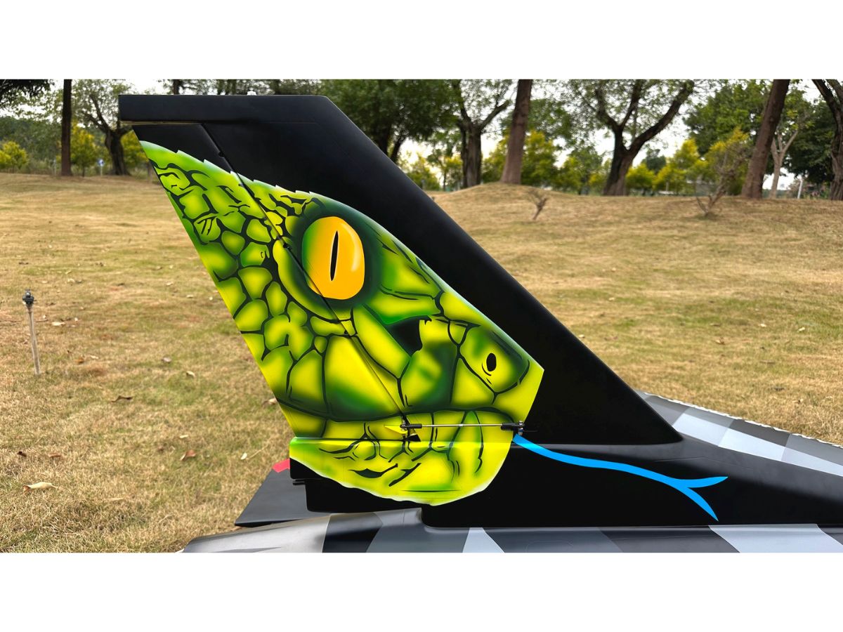3.06m F-16 Dream Viper - Turbinen Jet 1/5, ARF-Set mit EZFW und Vektor Schubrohr Pilot-RC – Bild 6