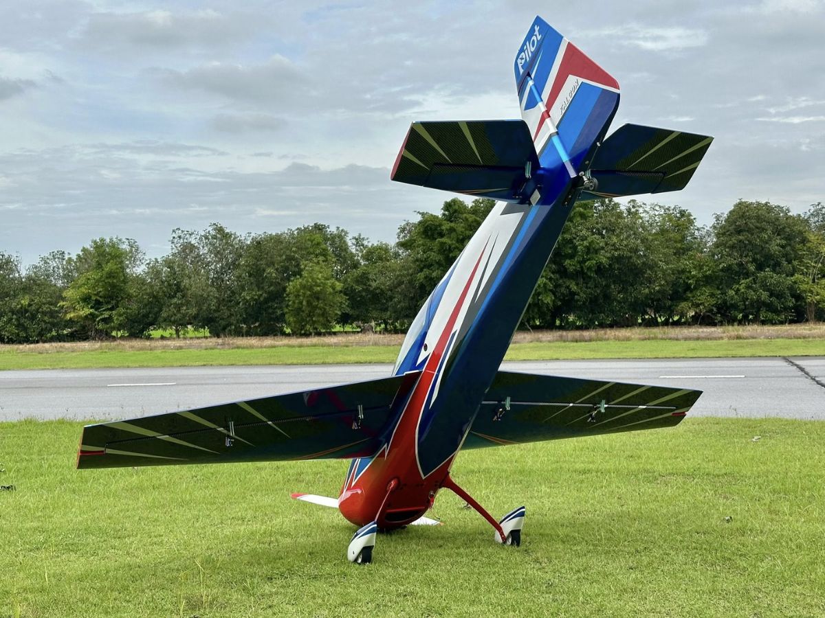 Raven 103 - Carbon Competition - Spw 2600mm - ARF-Set - Rot/Blau - Pilot-RC – Bild 4