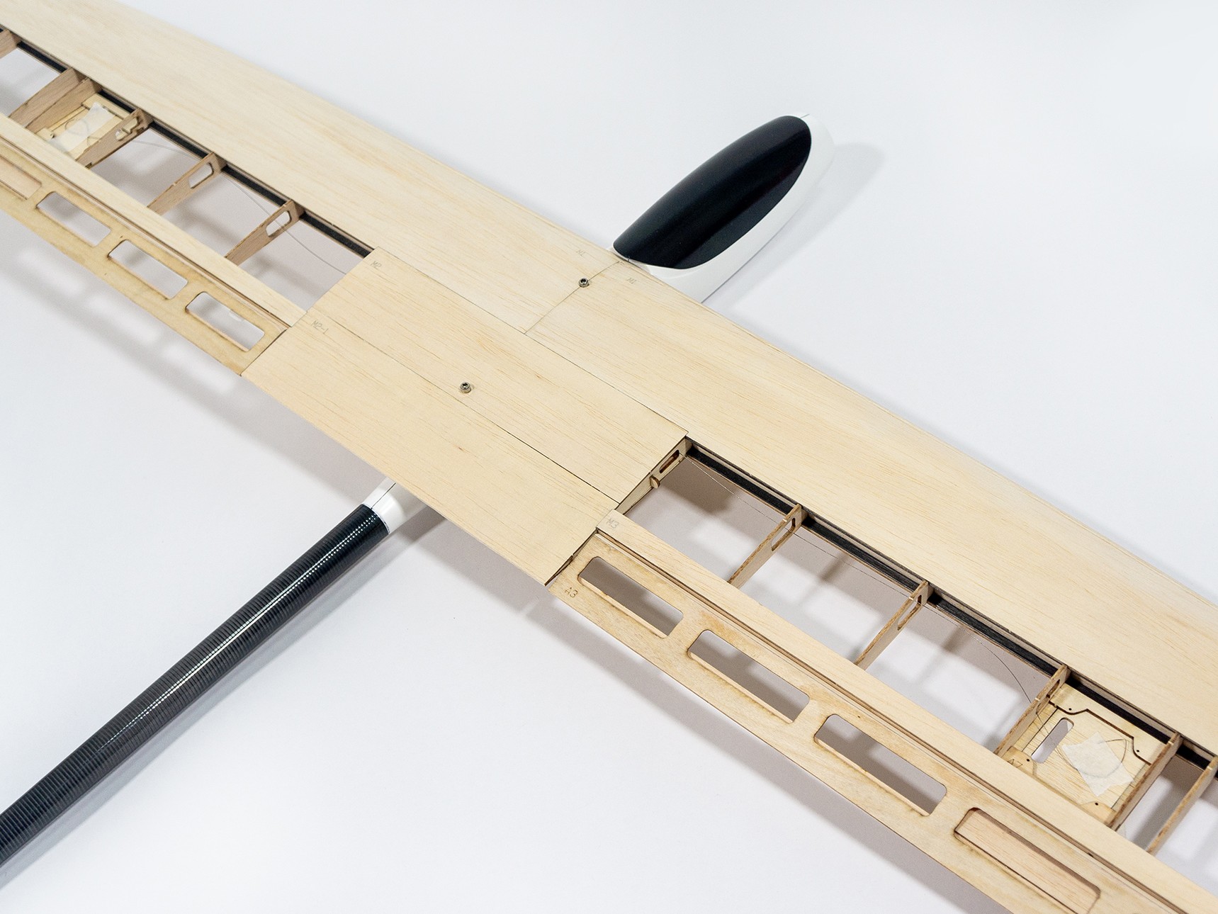 Segler Falcon, Spw 1500mm - ARF-Set aus Balsaholz von DW-Hobby – Bild 3