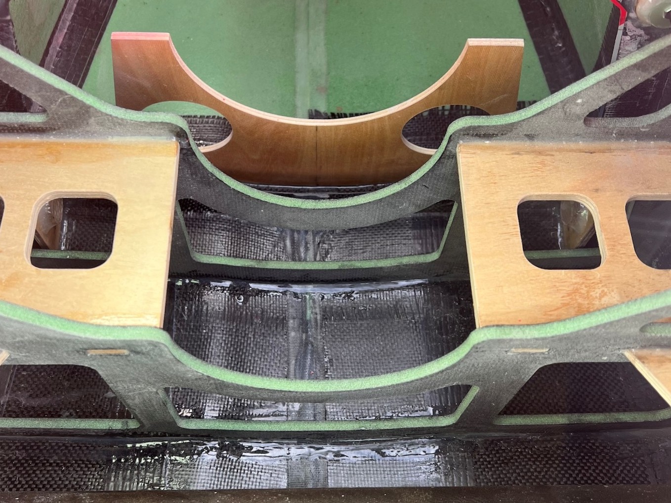 Tomahawk FUTURA V3 2.6m ARF - lackiert X-gelb – Bild 5