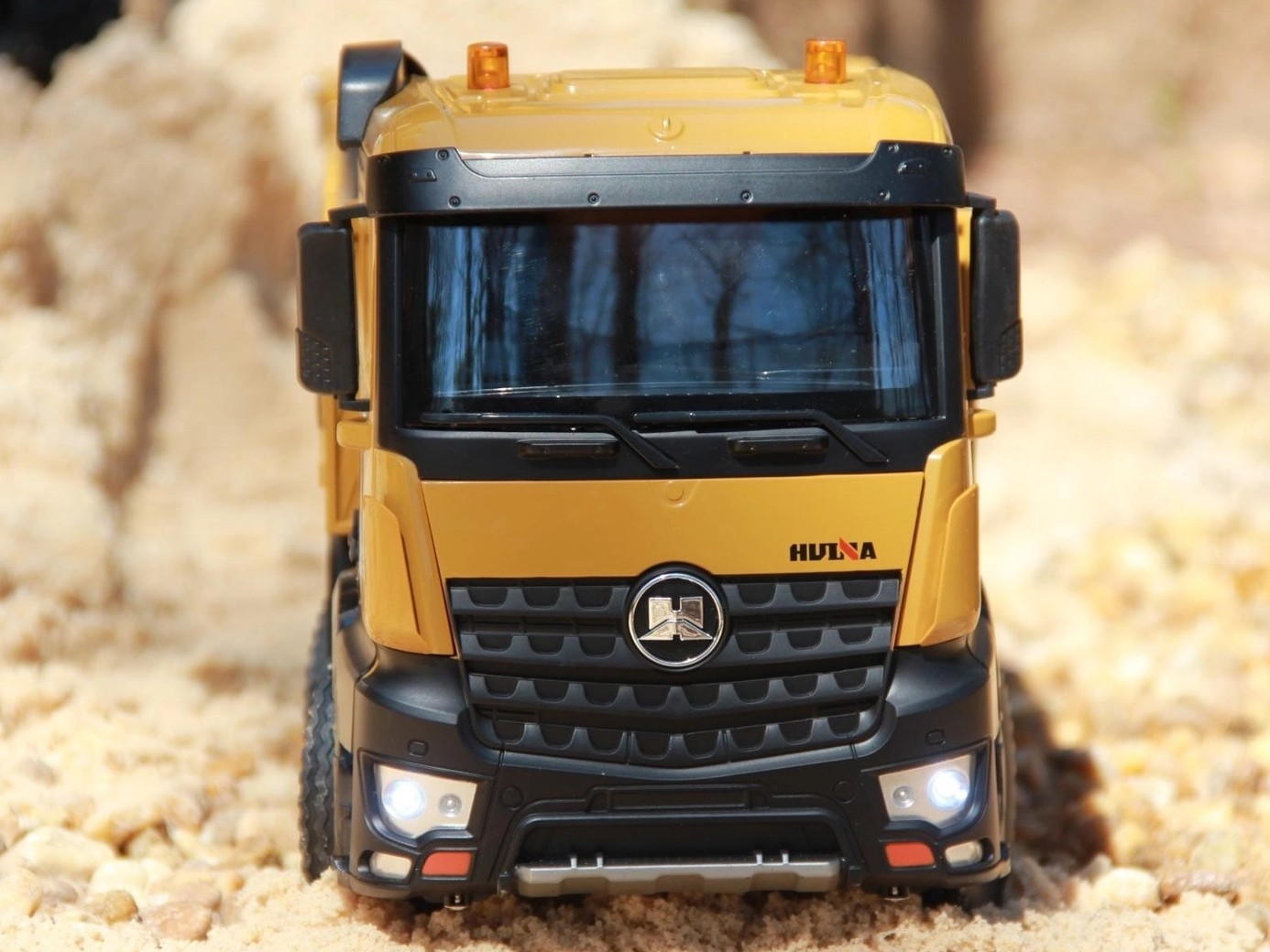 RC LKW - Truck 4-Achs 8x8 Lastwagen - RC Kipper 1:14 - 1536 Huina – Bild 4