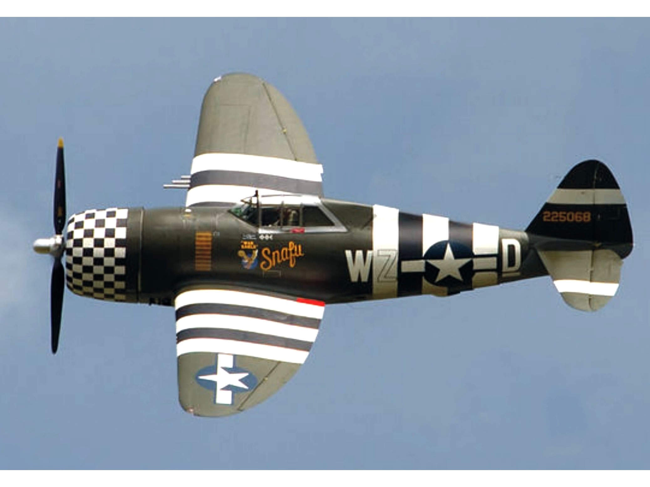 Full Composite P-47 Razorback, 100ccm, Spw 2440mm, ARF-Modell, CYModel